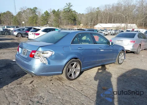 2010 Mercedes-Benz E 350 z USA, uszkodzony, nr VIN WDDHF5GB9AA053514